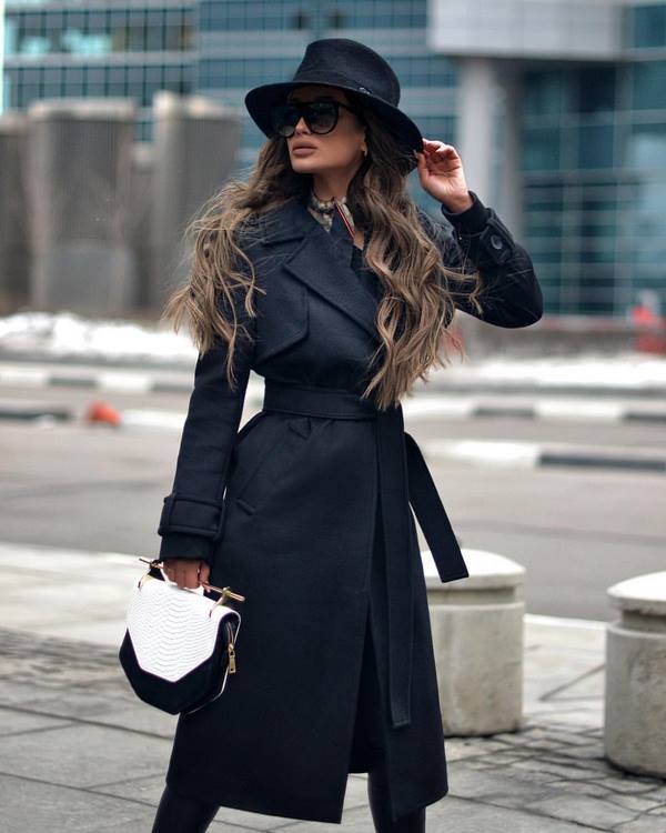 Options à la mode pour les vêtements d'extérieur automne-hiver 2025-2026: nouvelles photo