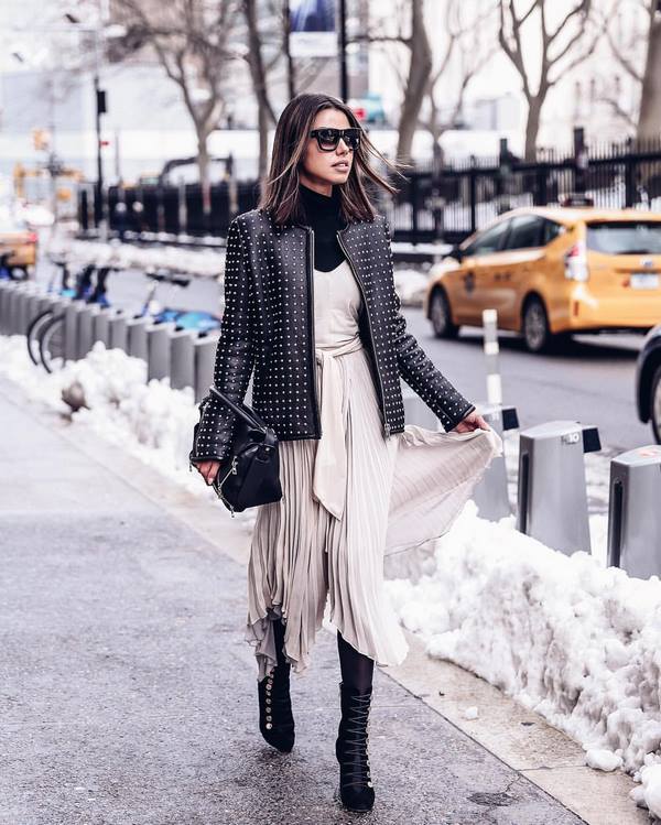 Options à la mode pour les vêtements d'extérieur automne-hiver 2025-2026: nouvelles photo