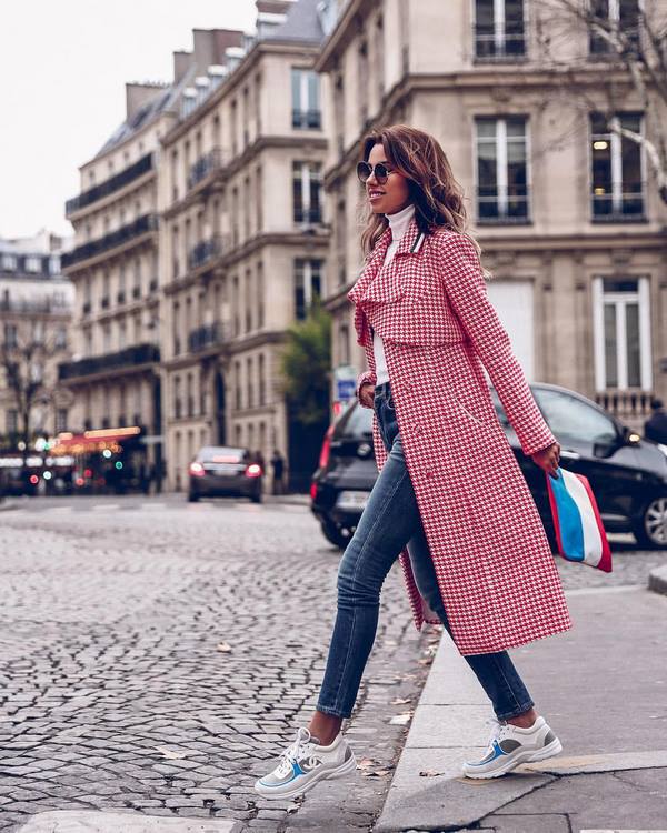 Jeans femme automne-hiver 2025-2026: quels seront les jeans les plus en vogue de la saison?