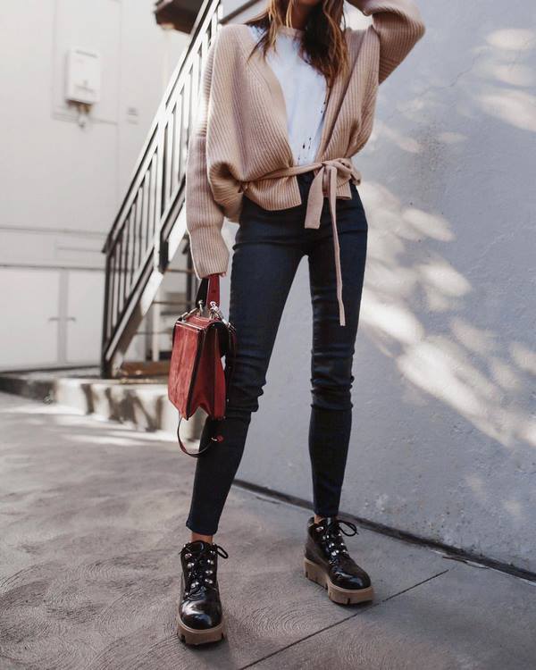 Jeans femme automne-hiver 2025-2026: quels seront les jeans les plus en vogue de la saison?