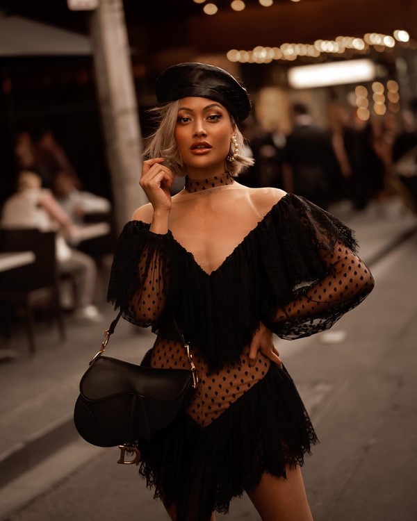 Look noir total dans différents styles: les meilleures images 2025-2026 en noir