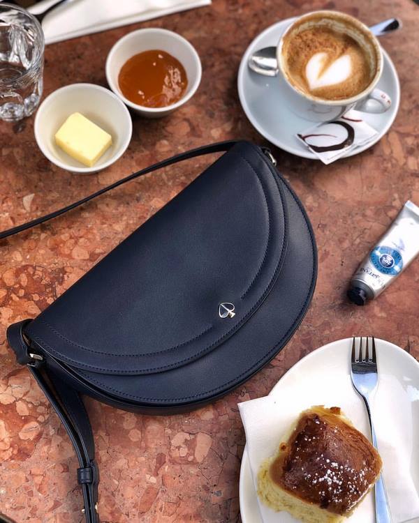 Nouveaux top 7 tendances des sacs automne-hiver 2025-2026: modèles lumineux et styles à la mode