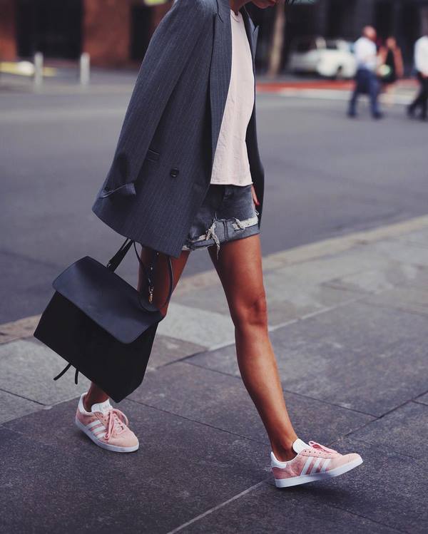 Nouveaux top 7 tendances des sacs automne-hiver 2025-2026: modèles lumineux et styles à la mode