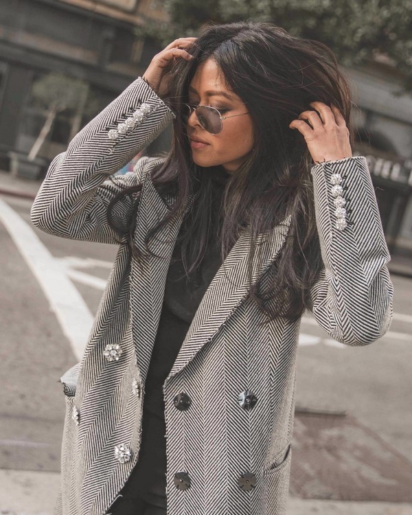 Quel manteau choisir dans la saison 2025-2026 - Top 10 des tendances des manteaux pour femmes