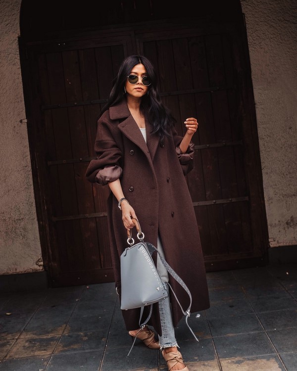 Quel manteau choisir dans la saison 2025-2026 - Top 10 des tendances des manteaux pour femmes