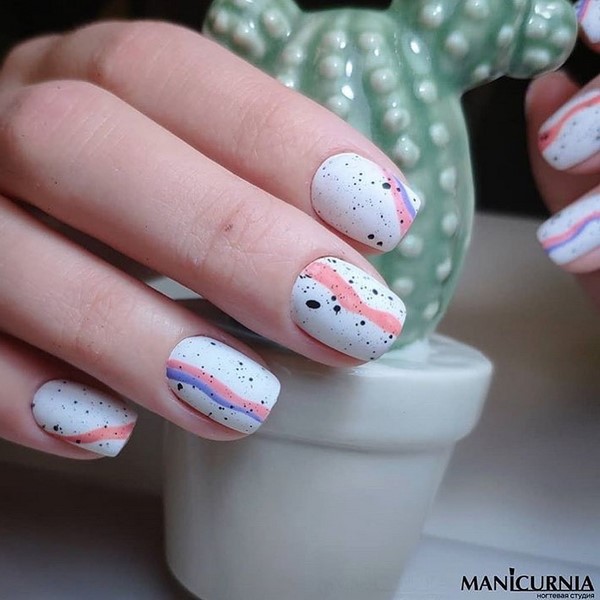 Nail design 2025-2026: nouveaux looks, techniques et nouveautés