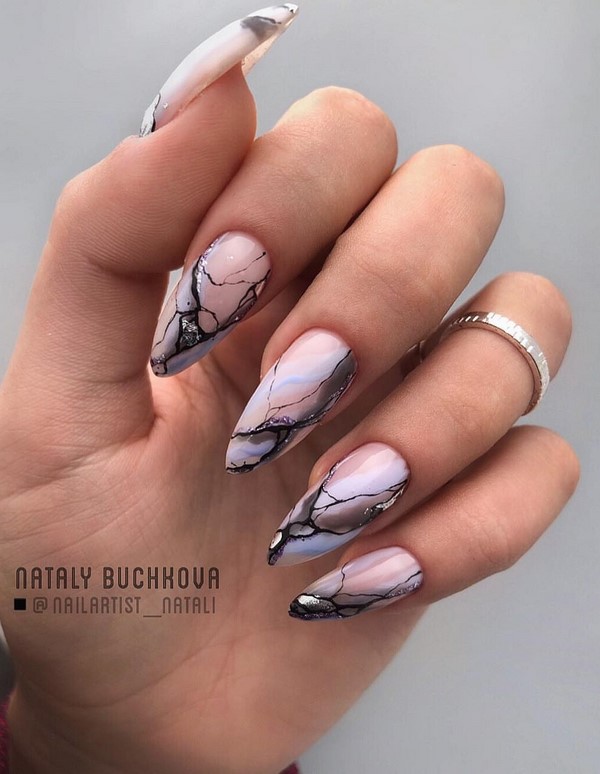 Nail design 2025-2026: nouveaux looks, techniques et nouveautés