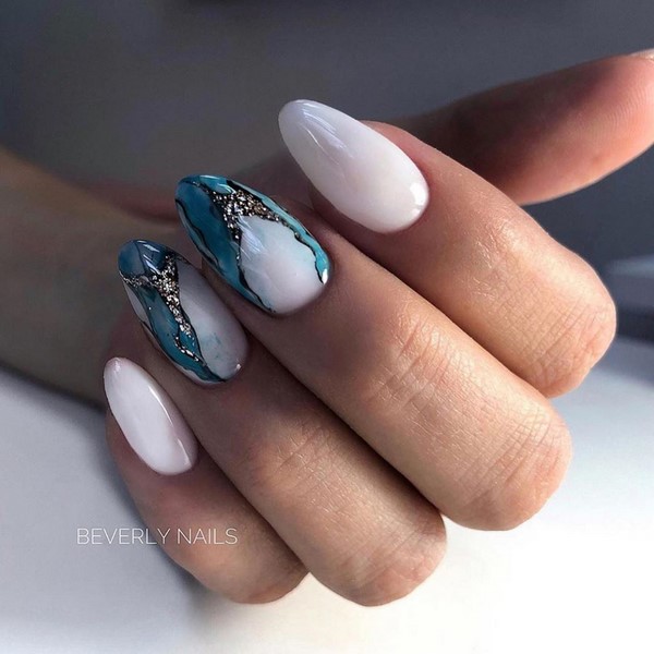 Nail design 2025-2026: nouveaux looks, techniques et nouveautés