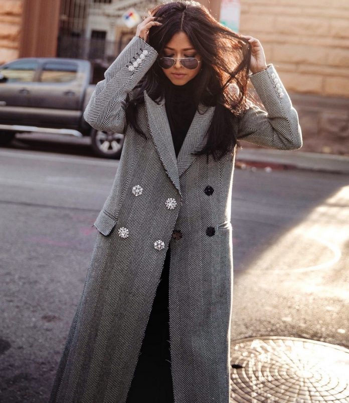 trendovye-palto-foto-novinki (2) Quel manteau choisir dans la saison 2025-2026 - Top 10 des tendances des manteaux pour femmes