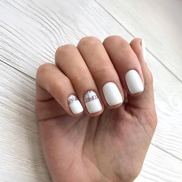 Manucure lune captivante 2025-2026: nouveaux styles et types de conception d'ongles avec trous