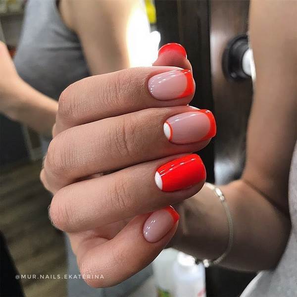 Manucure lune captivante 2025-2026: nouveaux styles et types de conception d'ongles avec trous