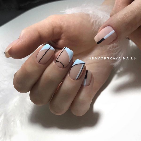 Manucure lune captivante 2025-2026: nouveaux styles et types de conception d'ongles avec trous