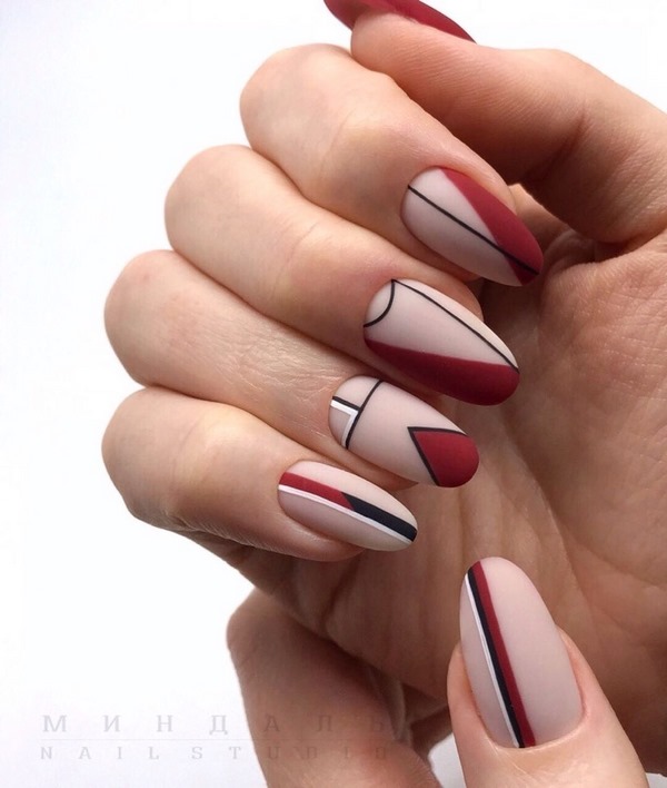 Manucure lune captivante 2025-2026: nouveaux styles et types de conception d'ongles avec trous