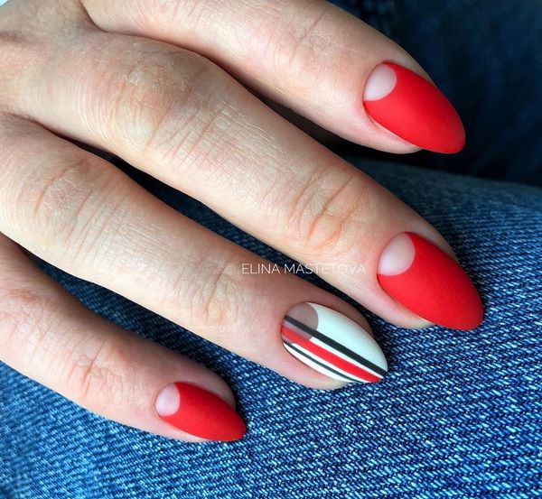 Manucure lune captivante 2025-2026: nouveaux styles et types de conception d'ongles avec trous