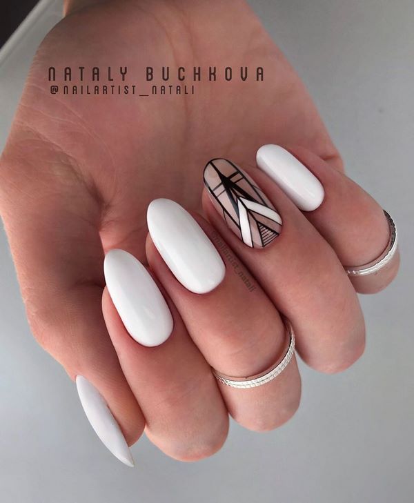 Manucure lune captivante 2025-2026: nouveaux styles et types de conception d'ongles avec trous