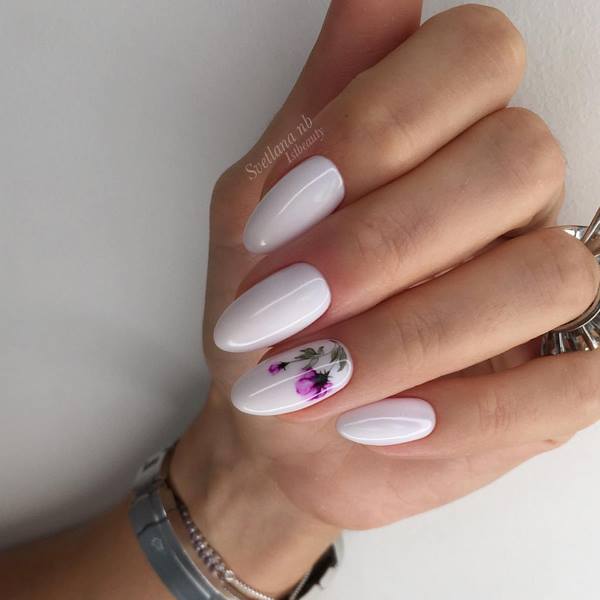 Idées à la mode de manucure neutre 2025-2026: les dernières nouvelles et les meilleures images