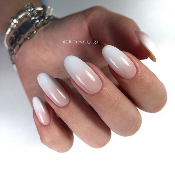 Idées à la mode de manucure neutre 2025-2026: les dernières nouvelles et les meilleures images