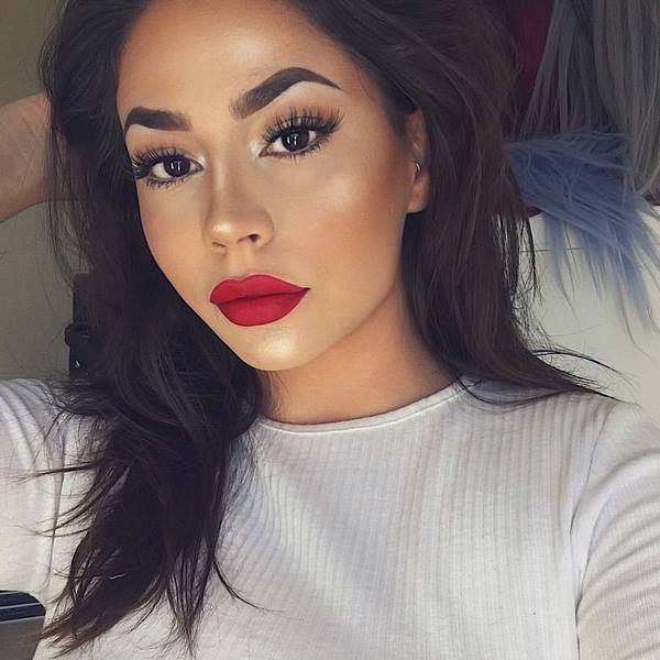 TOP 10 des tendances maquillage pour la nouvelle année 2026: idées photo et nouveautés