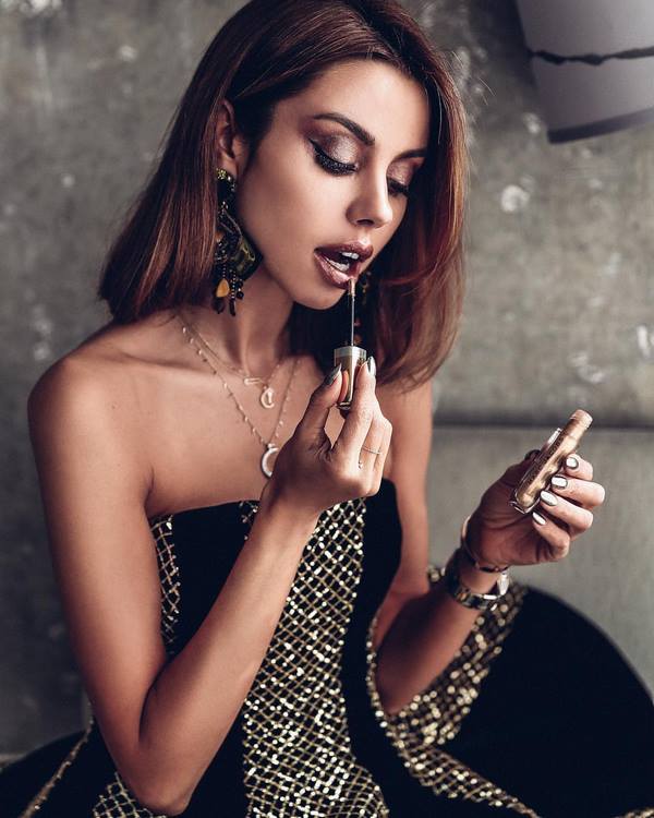 TOP 10 des tendances maquillage pour la nouvelle année 2026: idées photo et nouveautés