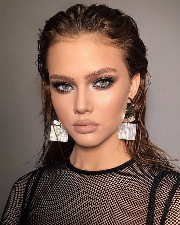 TOP 10 des tendances maquillage pour la nouvelle année 2026: idées photo et nouveautés