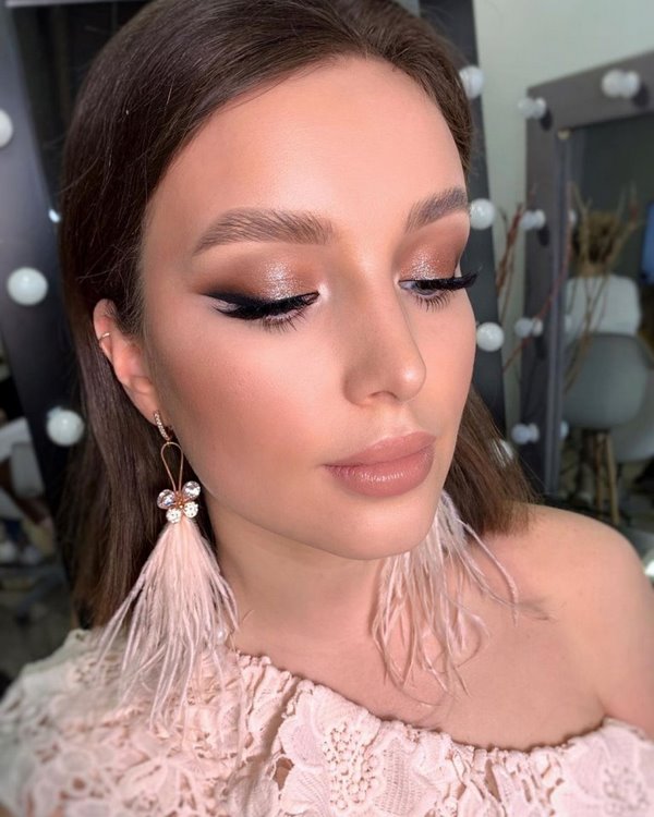 TOP 10 des tendances maquillage pour la nouvelle année 2026: idées photo et nouveautés