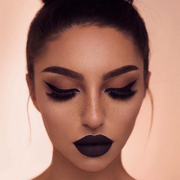 TOP 10 des tendances maquillage pour la nouvelle année 2026: idées photo et nouveautés