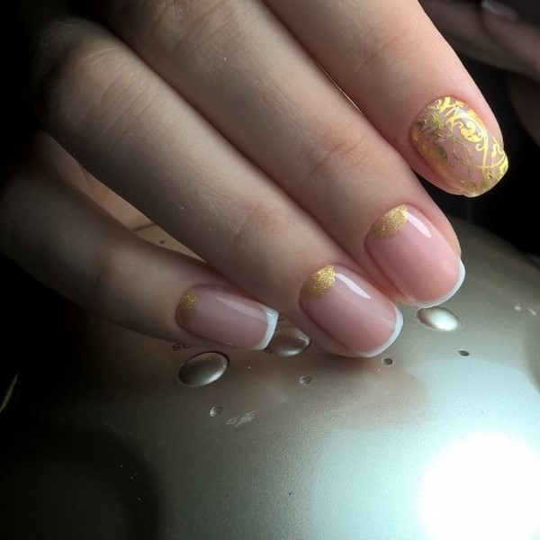 Nouveaux articles dans la conception des ongles français 2025-2026 - idées de veste française inspirantes sur la photo