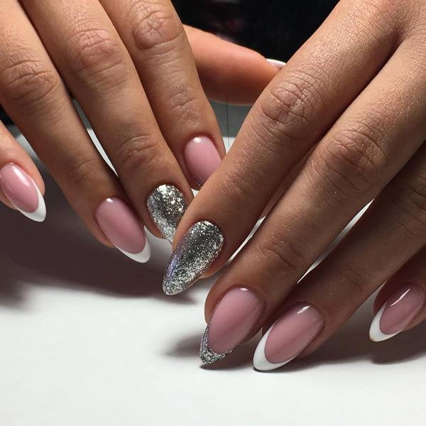 Nouveaux articles dans la conception des ongles français 2025-2026 - idées de veste française inspirantes sur la photo