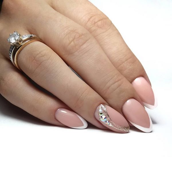 Nouveaux articles dans la conception des ongles français 2025-2026 - idées de veste française inspirantes sur la photo