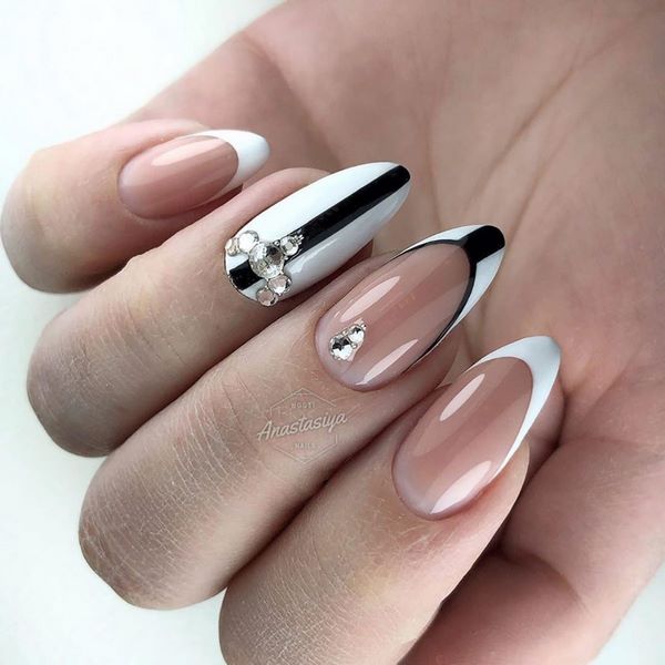 Nouveaux articles dans la conception des ongles français 2025-2026 - idées de veste française inspirantes sur la photo