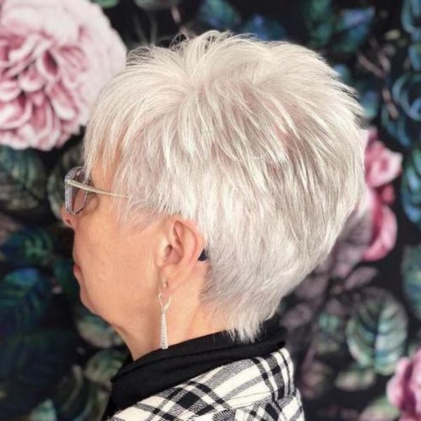 Coupes de cheveux élégantes 2025-2026 pour les femmes de 40, 50 et 60 ans: un look frais avec des coupes anti-âge
