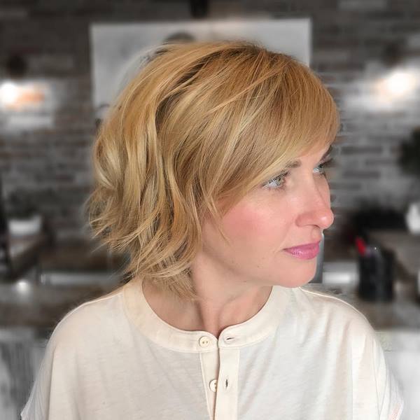 Coupes de cheveux élégantes 2025-2026 pour les femmes de 40, 50 et 60 ans: un look frais avec des coupes anti-âge