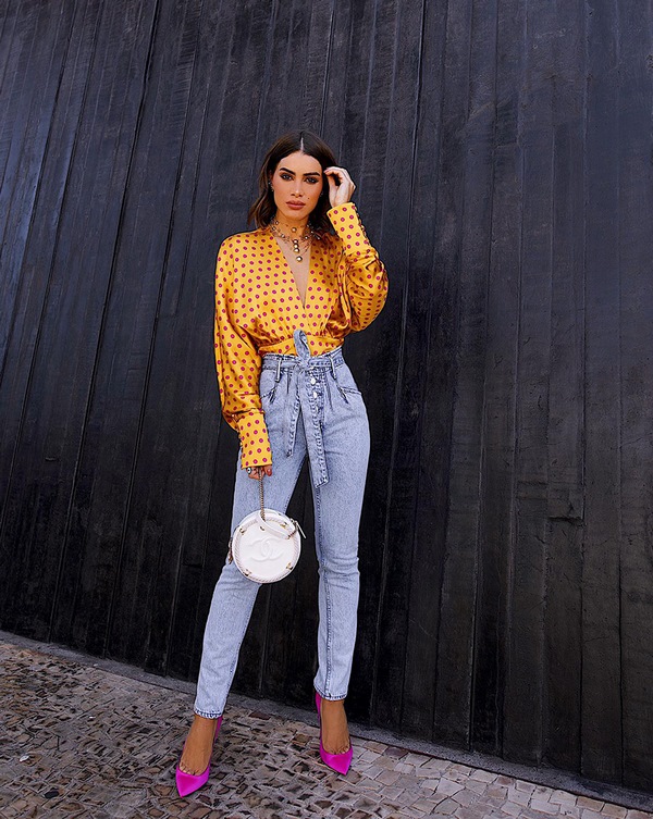 Nouveaux jeans femme à la mode: les meilleurs modèles et styles de la saison 2025-2026