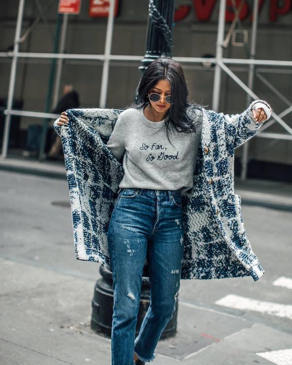 Nouveaux jeans femme à la mode: les meilleurs modèles et styles de la saison 2025-2026