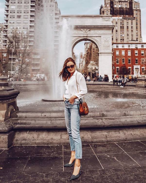 Nouveaux jeans femme à la mode: les meilleurs modèles et styles de la saison 2025-2026