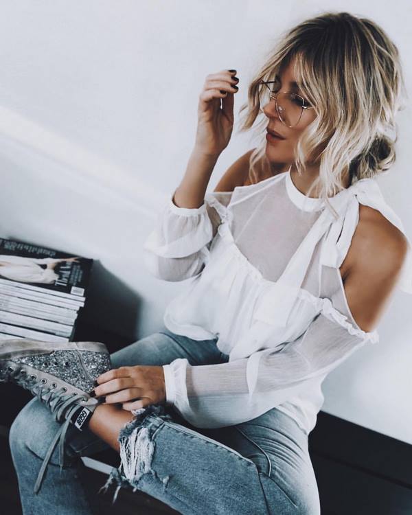 Chemises et chemisiers blancs élégants 2025-2026 - nouveaux modèles et styles