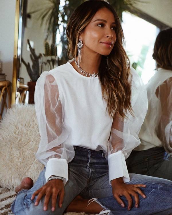 Chemises et chemisiers blancs élégants 2025-2026 - nouveaux modèles et styles