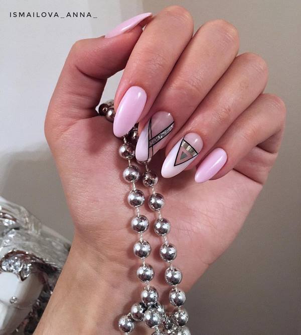 Manucure enchanteresse avec du papier d'aluminium 2025-2026 - mode nouveaux articles et styles