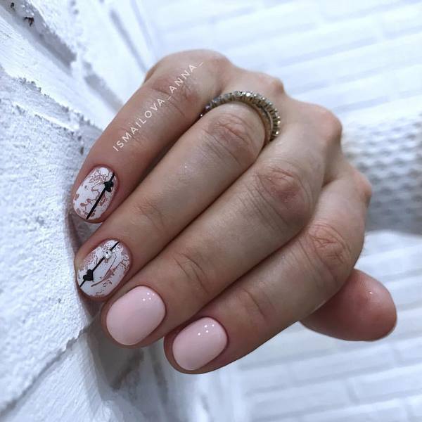 Manucure enchanteresse avec du papier d'aluminium 2025-2026 - mode nouveaux articles et styles