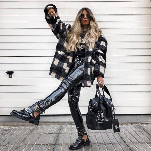 Les meilleures images avec un pantalon en cuir 2025-2026 - les styles les plus élégants de pantalons en cuir pour femmes