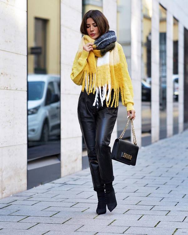 Les meilleures images avec un pantalon en cuir 2025-2026 - les styles les plus élégants de pantalons en cuir pour femmes