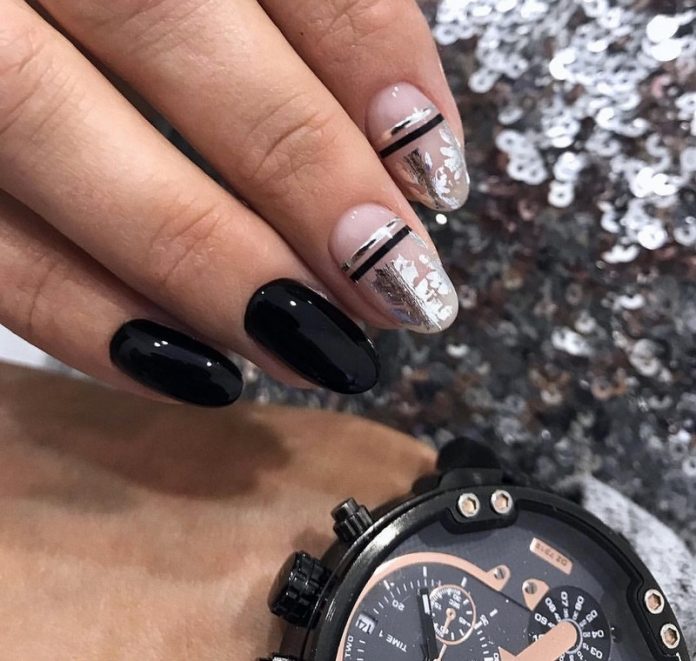 manikyur-s-folgoj (1) Manucure enchanteresse avec du papier d'aluminium 2025-2026 - mode nouveaux articles et styles