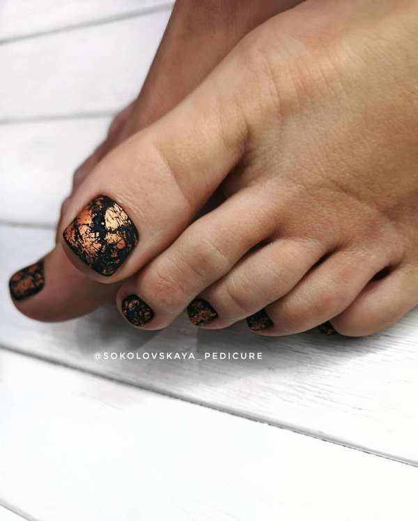 Nouvelle pédicure hiver 2025-2026 - Les 11 meilleures options de conception d'ongles