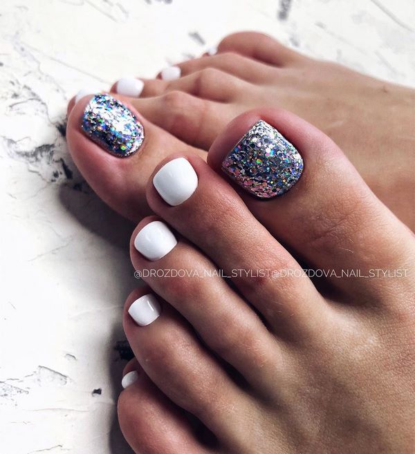 Nouvelle pédicure hiver 2025-2026 - Les 11 meilleures options de conception d'ongles