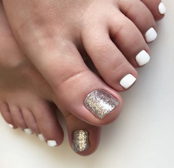 Nouvelle pédicure hiver 2025-2026 - Les 11 meilleures options de conception d'ongles