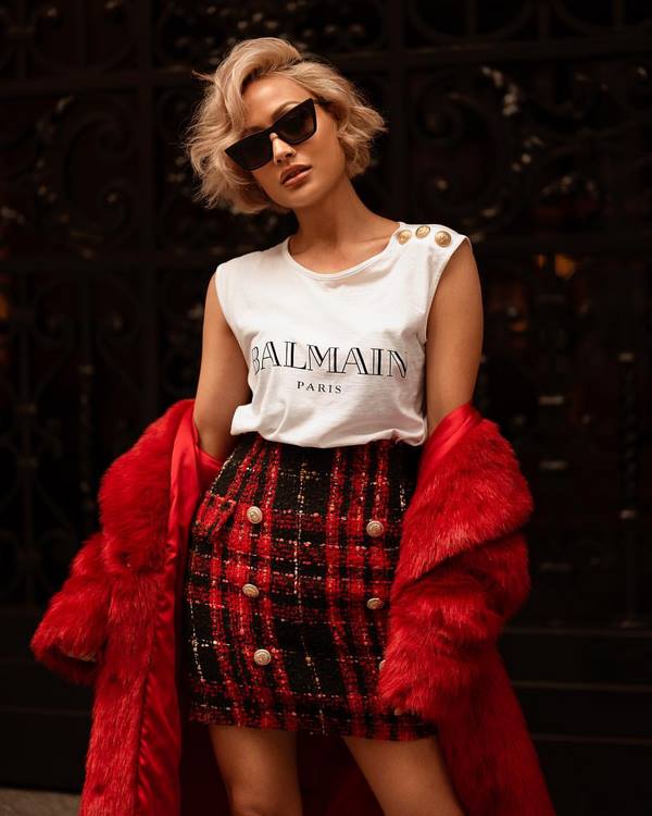 Nouveaux T-shirts, t-shirts et hauts pour la saison 2025-2026 - les meilleurs styles et ensembles