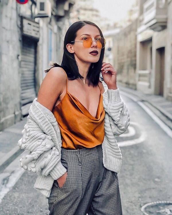 Nouveaux T-shirts, t-shirts et hauts pour la saison 2025-2026 - les meilleurs styles et ensembles