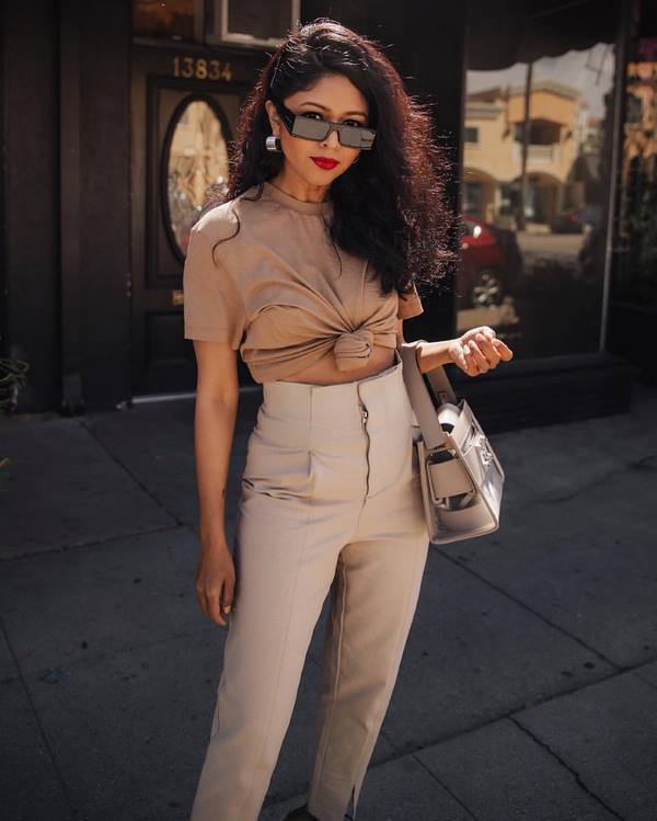 Nouveaux T-shirts, t-shirts et hauts pour la saison 2025-2026 - les meilleurs styles et ensembles