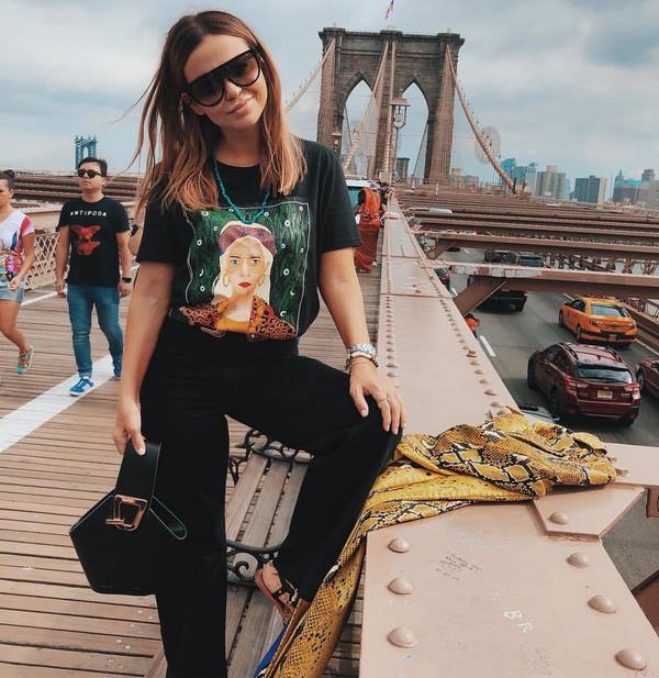 Nouveaux T-shirts, t-shirts et hauts pour la saison 2025-2026 - les meilleurs styles et ensembles