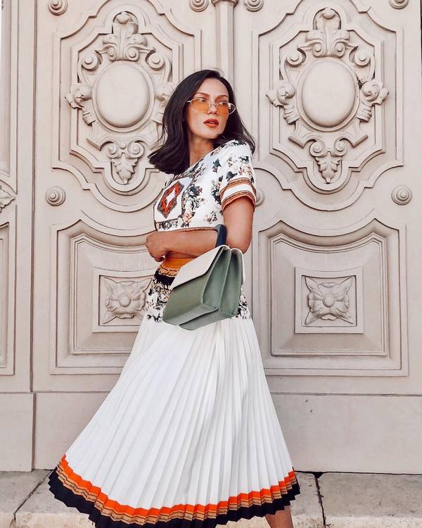 Nouveaux T-shirts, t-shirts et hauts pour la saison 2025-2026 - les meilleurs styles et ensembles